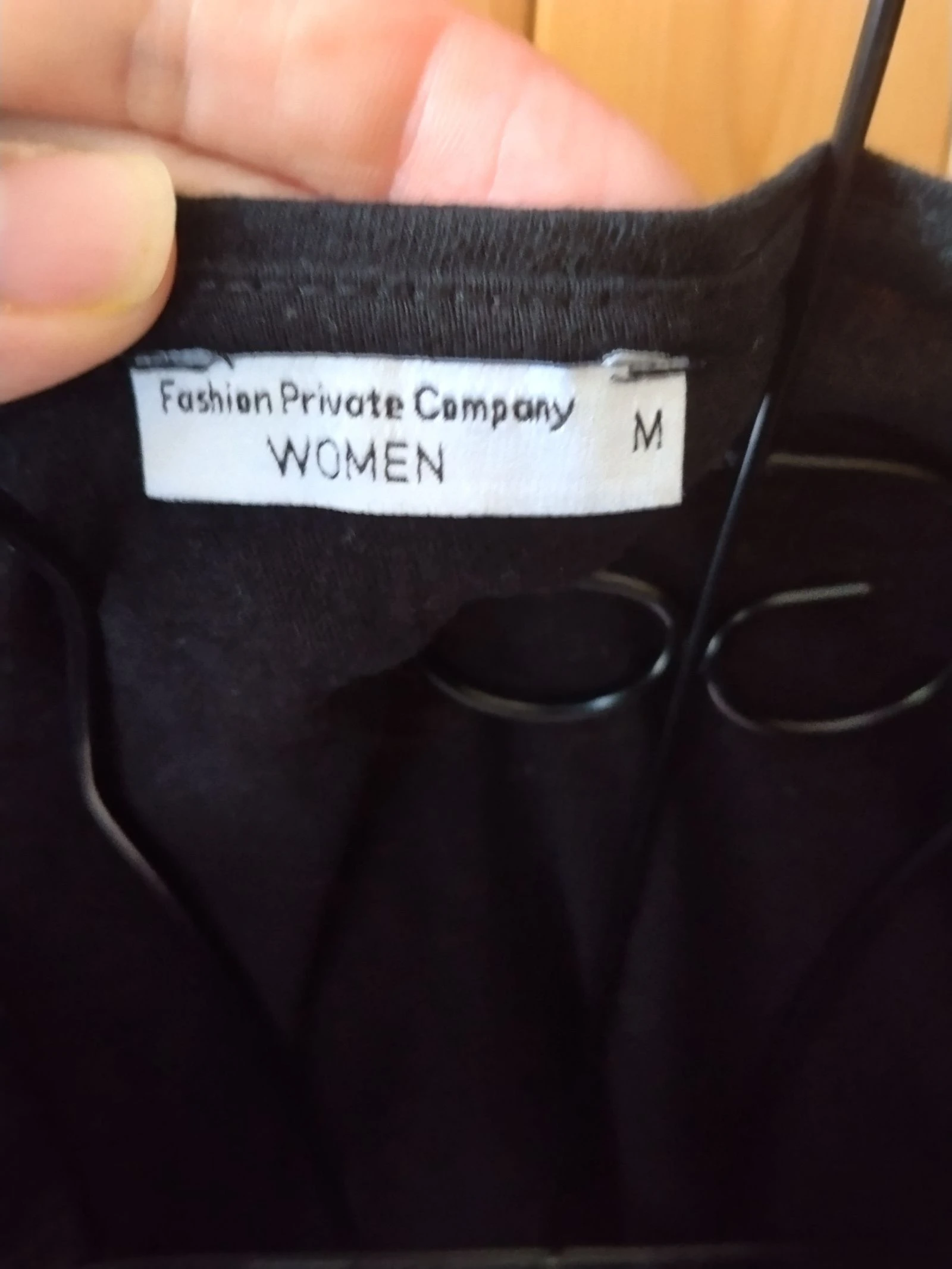 Camiseta negra mujer Fashion Private Company Talla M – photo 3